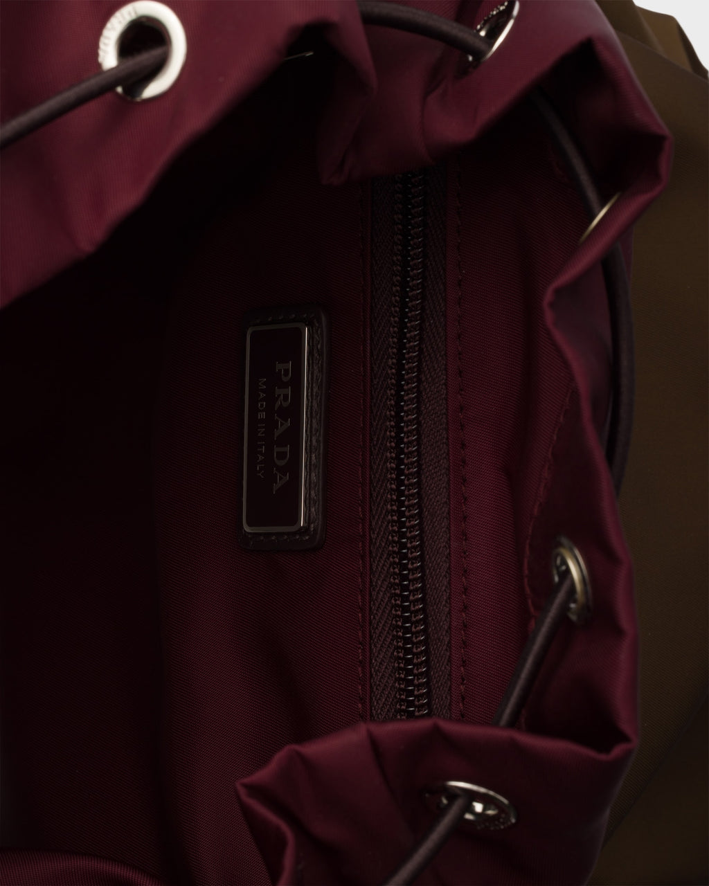 Zaino in nylon e pelle