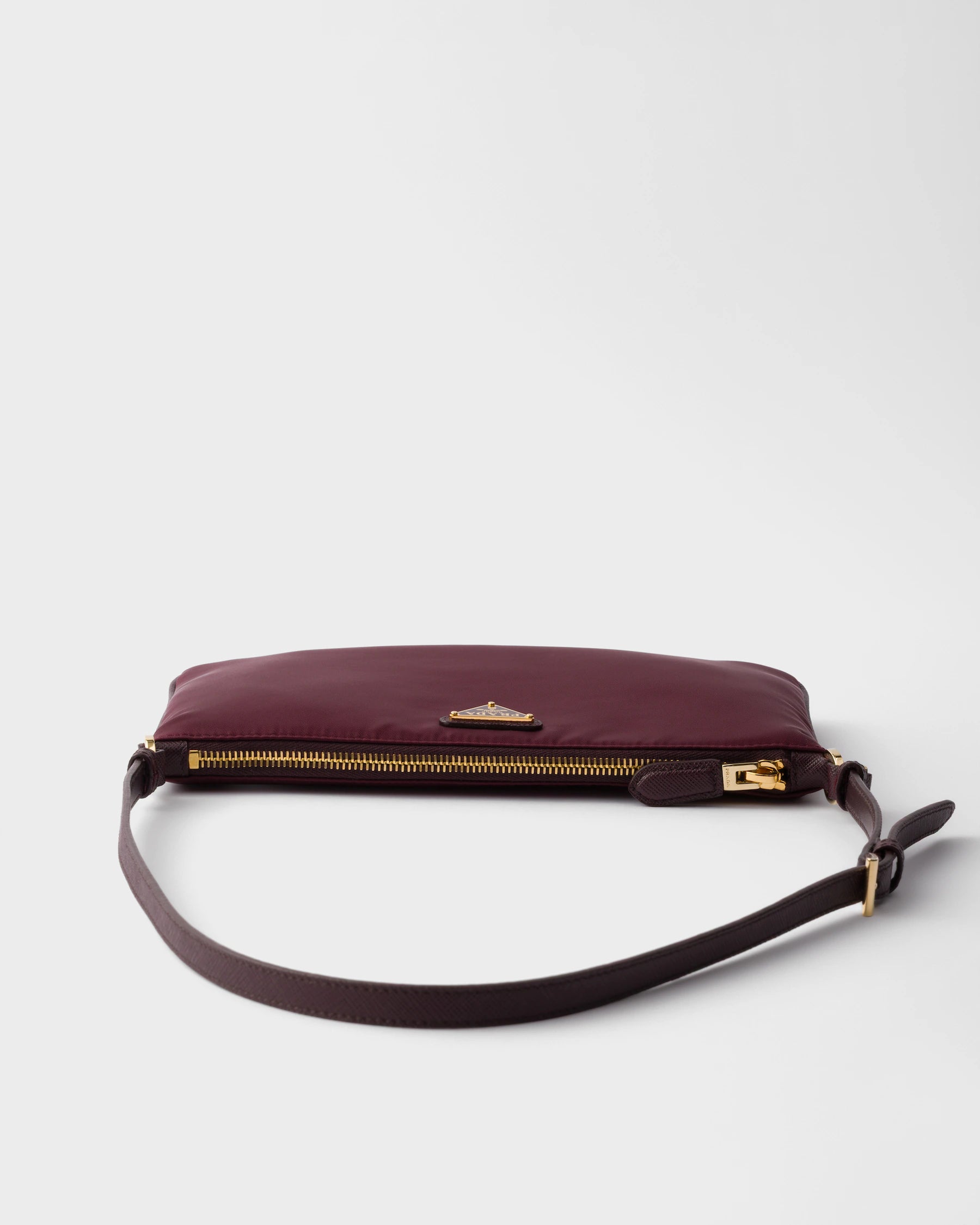 Pochette en Re-Nylon Prada