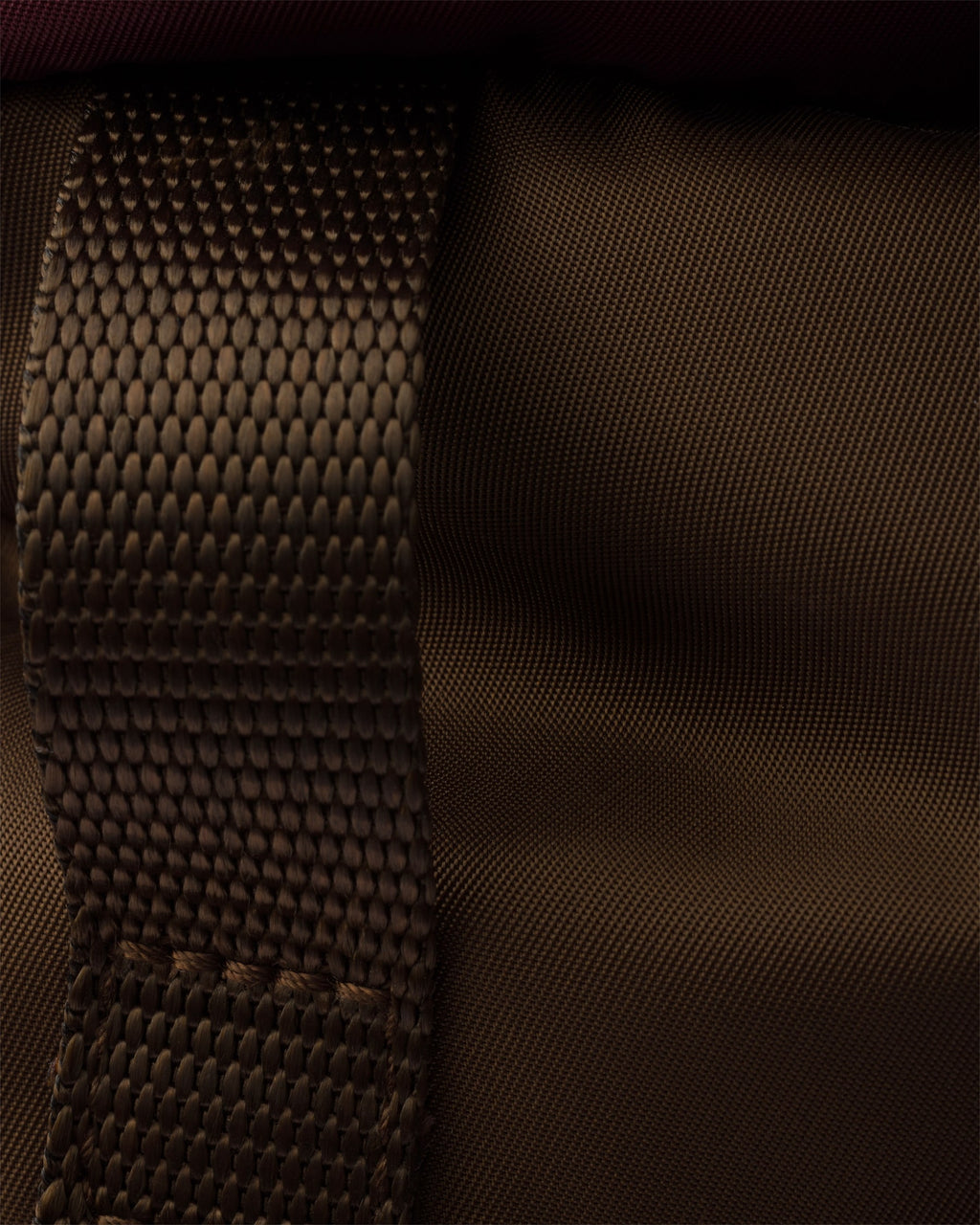 Zaino in nylon e pelle